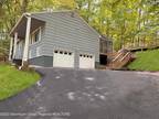 7 Echo Ct, Holmdel, NJ 07733