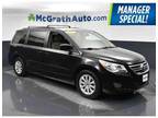 2012 Volkswagen Routan SE