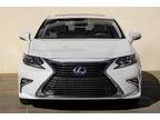 2017 Lexus ES ES 300h