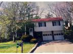 105 Valleyview Dr, Cranberry Township, PA 16066