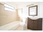 417 2nd Ave NW #19, Hallandale Beach, FL 33009