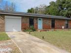 2961 english oak cir Pensacola, FL