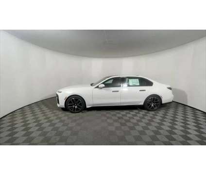 2024 BMW 7 Series i xDrive is a White 2024 BMW 7-Series Sedan in Freeport NY