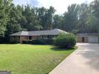 114 southbrook dr Griffin, GA -