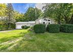 997 OLD VINEYARD RD, Middleinteraction, NY 14507 Single Family Residence For