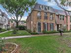 Beautiful townhouse - 524 N Post Oak Ln 524 N Post Oak Ln