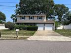 Selden, Suffolk County, NY House for sale Property ID: 417385596