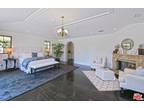 3039 Roscomare Rd Los Angeles, CA -