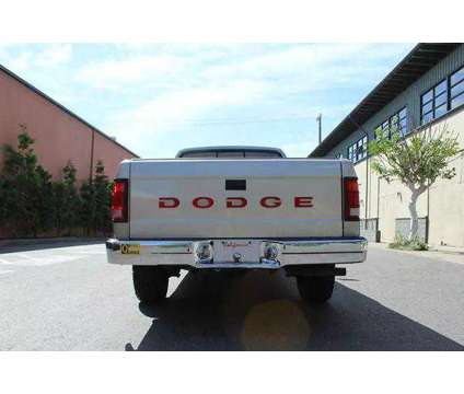 1993 Dodge Dakota Club Cab for sale is a Tan 1993 Dodge Dakota Club Cab Car for Sale in Berkeley CA