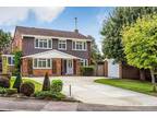 4 bedroom detached house for sale in Oxted, RH8 - 35751778 on
