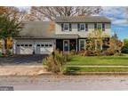 812 Apple Dr, Reading, PA 19610