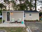 17536 Oriole Dr, Cobb Island, MD 20625