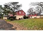 2042 Lenhart Rd #UNIT J, Hatfield, PA 19440