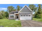 831 Horseshoe Fls Dr, Newark, DE 19702