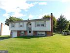 313 Hanby Cir, Upper Chichester, PA 19061