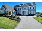 994 Valley Crossing Dr, Lititz, PA 17543