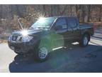 2021 Nissan frontier Black, 15K miles