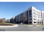Unit/Flat/Apartment, Contemporary - GAITHERSBURG, MD 210 Decoverly Dr #305