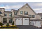 Row/Townhouse, Colonial - Upper Saucon, PA 6121 Delaware Crossing