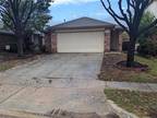 Single Family Residence, Traditional - Fort Worth, TX 11941 Brown Fox Dr