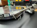 VPI Classic 2 Belt Drive Turntable; Classic III JMW Memorial Tonearm, Near Mint!