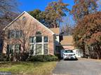 16008 Pennsbury Dr, Bowie, MD 20716