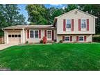 18219 Macrae Ct, Dumfries, VA 22026