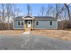 60 Mountain Brook Dr, Harpers Ferry, WV 25425