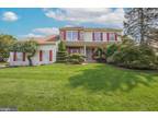 2275 Forest Glen Dr, Warrington, PA 18976