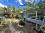 Single Family Residence - Fort Lauderdale, FL 1308 Ne 1st Ave #REAR