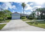 Single Family Detached - Wellington, FL 2216 Amesbury Ct