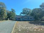 Single Family Residence - Oak Island, NC 118 Nw 25th St