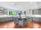 5907 Jumilla Ave - Houses in Los Angeles, CA