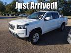 2022 Nissan frontier White, 49K miles