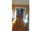 55595002 Orchard St #2
