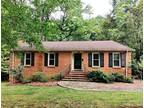 Transitional, Single Family Residence - Charlotte, NC 5911 Doncaster Dr