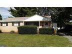 12 Rockaway Dr, Camp Hill, PA 17011