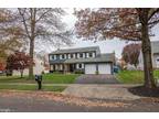 237 Holly Dr, Chalfont, PA 18914