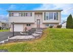 2838 Mayfield Dr, Dover, PA 17315