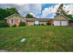 13521 Spring Hill Dr, Hagerstown, MD 21742