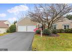 18918 Dover Dr, Hagerstown, MD 21742