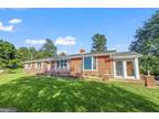 436 Castleton View Rd #WITH 2 LOTS, Castleton, VA 22716