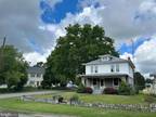 17822 Sherman Ave, Hagerstown, MD 21740