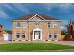 5 bedroom detached house for sale in St. Marys Close, Shoeburyness