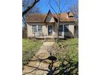 Single Family Residence - Lancaster, TX 715 Wilson St