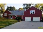 711 13TH ST, Auburn, NE 68305 Single Family Residence For Sale MLS# 22325365