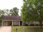 Beautiful Southeast Memphis Home 5933 Valleydale Dr