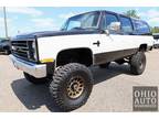 1986 Chevrolet Suburban K2500 4x4 454 V8 LIFTED - Canton,Ohio