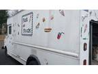 Ford Food truck Grumman Fully loaded Generator, Awning,Full Kitchen Low Miles!!