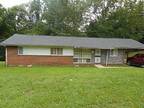 425 16th Ave NW, Center P Center Point, AL